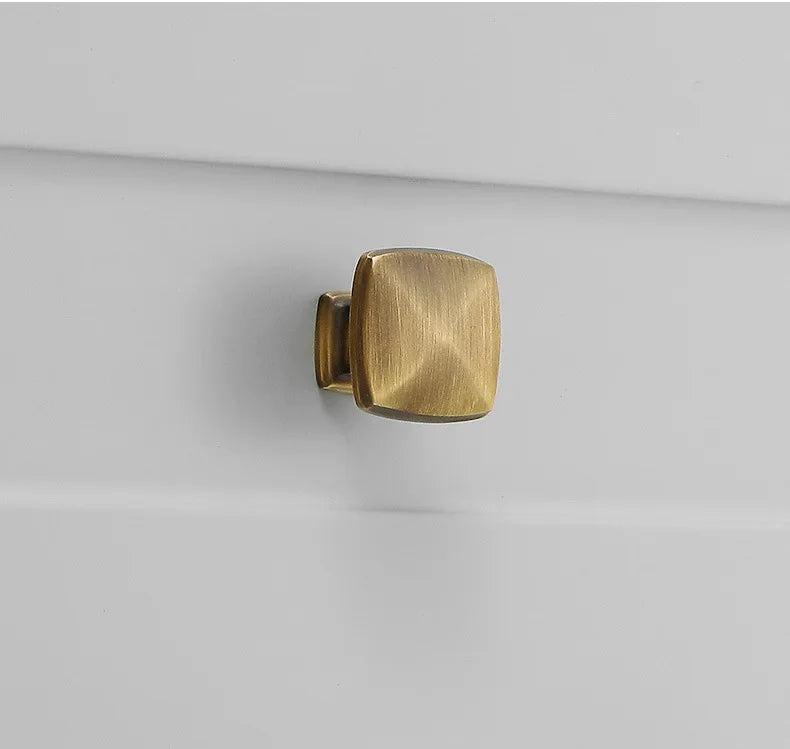 Cabinet Knobs